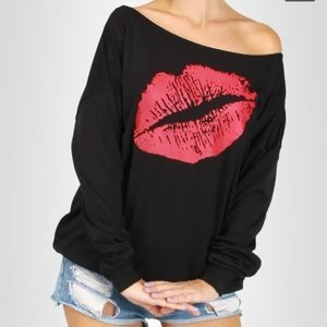 MagicMk Red Lips off the shoulder